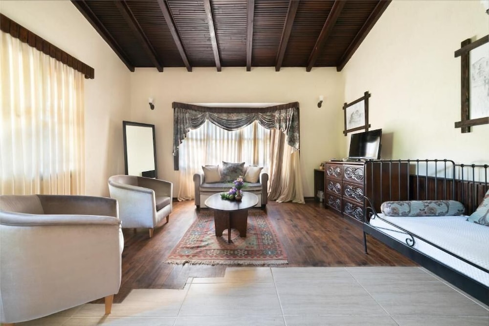 BESO HOTEL BERKE RANCH — Hotel rooms in Kemer