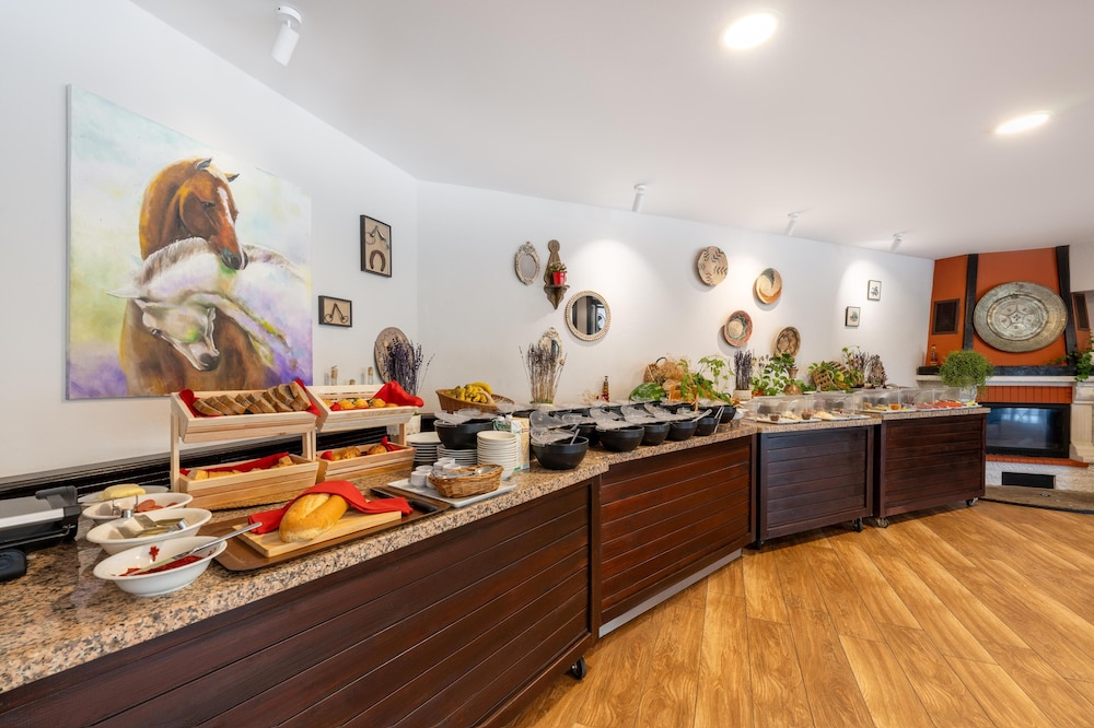 BESO HOTEL BERKE RANCH — Restaurant & bars in Kemer