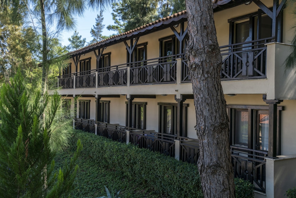 BESO HOTEL BERKE RANCH — Hotel building in Kemer