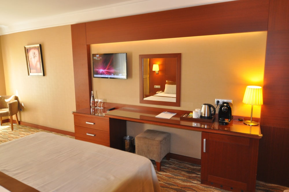 Hotel Vicenza — Hotel rooms in Istanbul, Istanbul