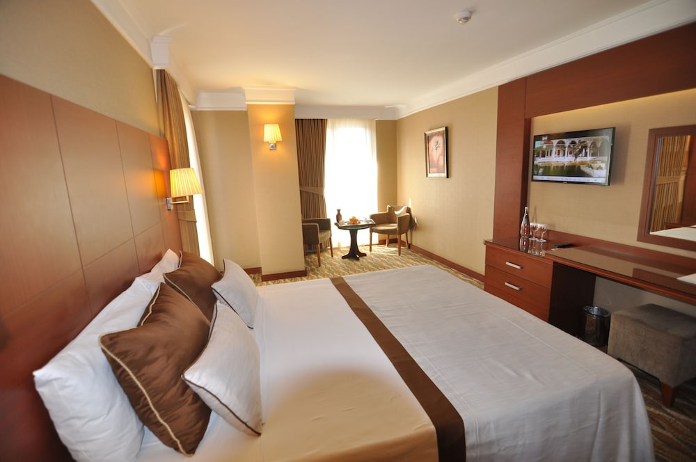 Hotel Vicenza — Hotel rooms in Istanbul, Istanbul