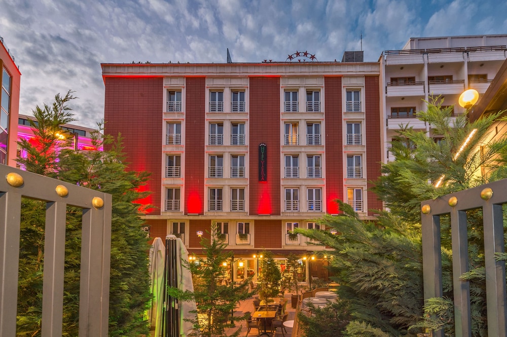 Hotel Vicenza — Hotel building in Istanbul, Istanbul
