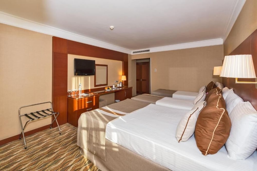 Hotel Vicenza — Hotel rooms in Istanbul, Istanbul