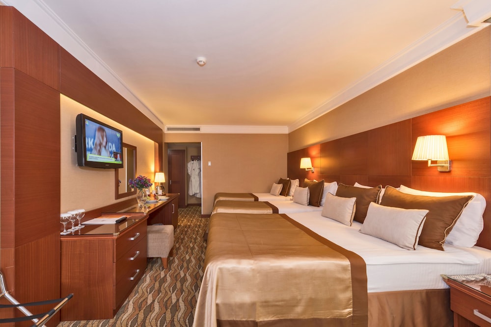Hotel Vicenza — Hotel rooms in Istanbul, Istanbul