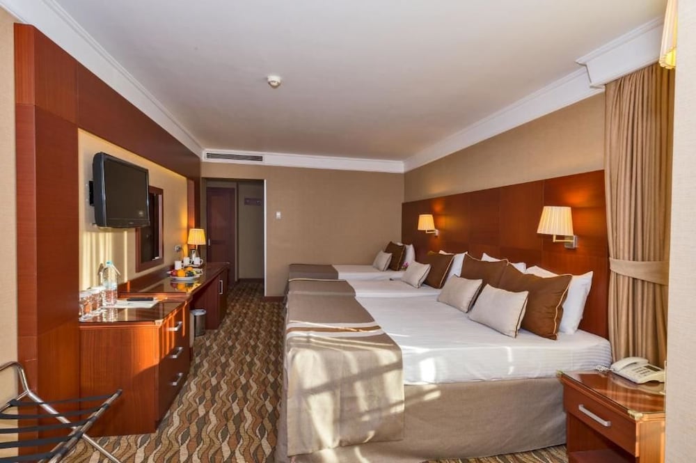 Hotel Vicenza — Hotel rooms in Istanbul, Istanbul