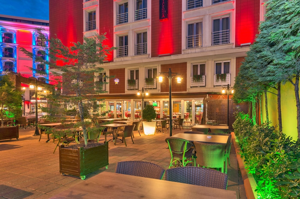 Hotel Vicenza — Restaurant & bars in Istanbul, Istanbul