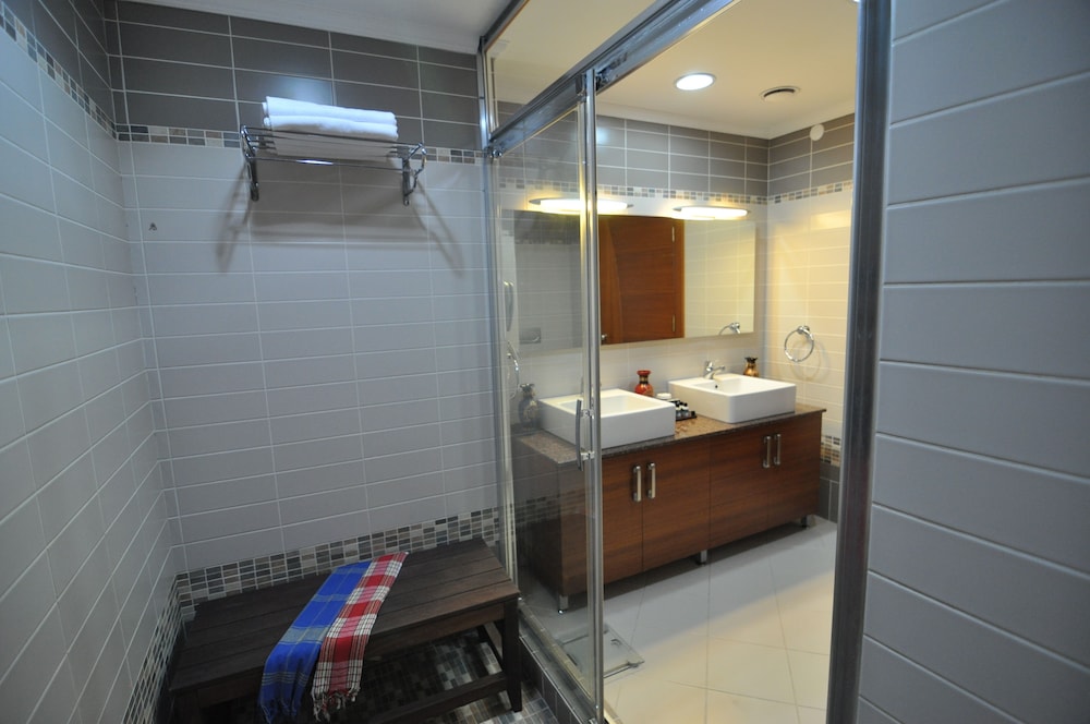 Hotel Vicenza — Hotel rooms in Istanbul, Istanbul