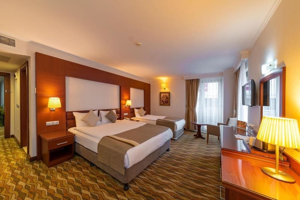 Hotel Vicenza — Hotel rooms in Istanbul, Istanbul