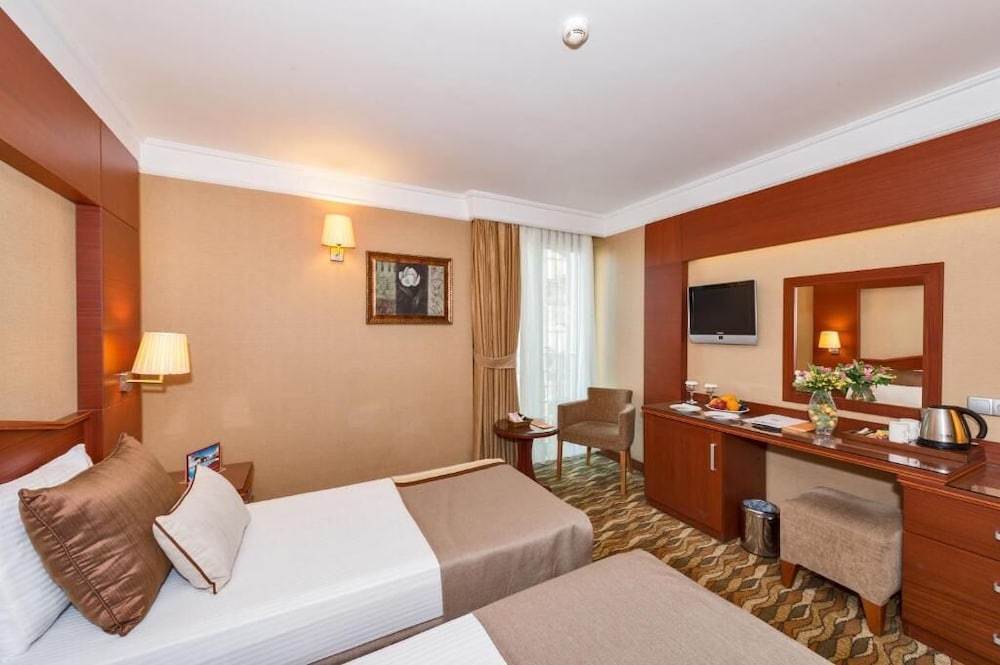 Hotel Vicenza — Hotel rooms in Istanbul, Istanbul