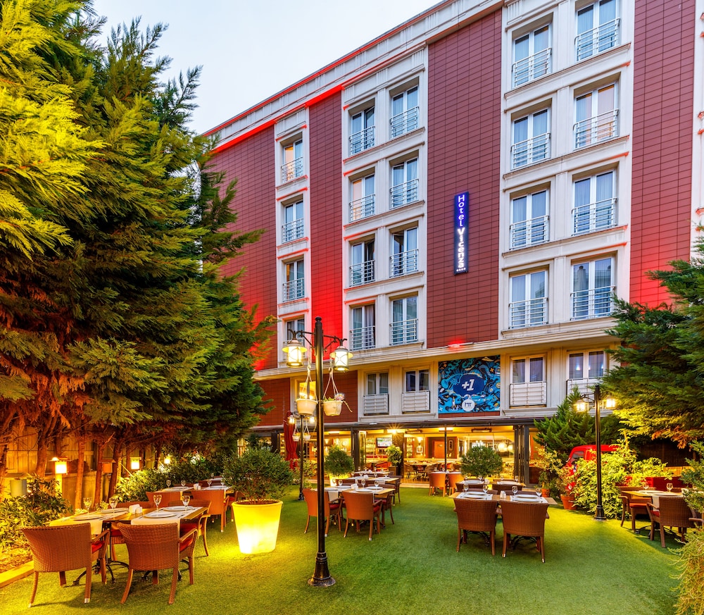 Hotel Vicenza — Hotel building in Istanbul, Istanbul
