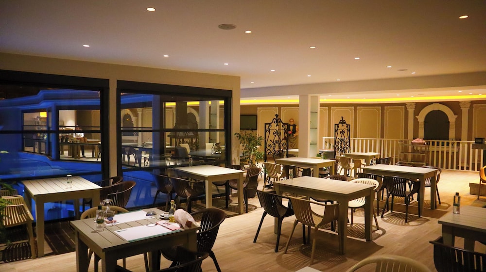 Ata Park Hotel — Restaurant & bars in Fethiye, Mugla
