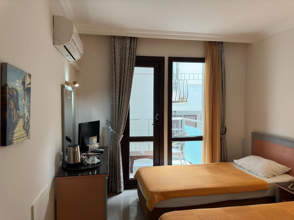 Ata Park Hotel — Hotel rooms in Fethiye, Mugla