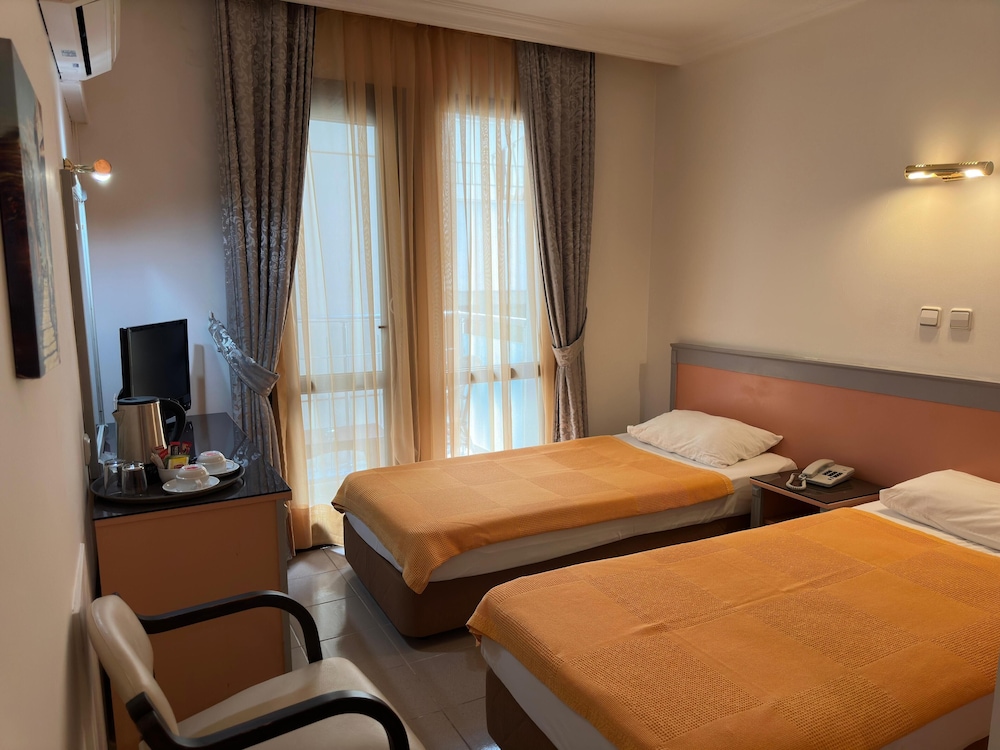 Ata Park Hotel — Hotel rooms in Fethiye, Mugla