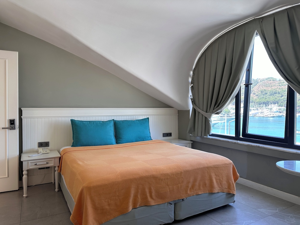 Ata Park Hotel — Hotel rooms in Fethiye, Mugla