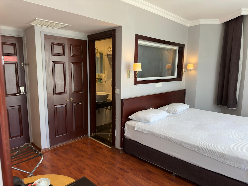Ata Park Hotel — Hotel rooms in Fethiye, Mugla