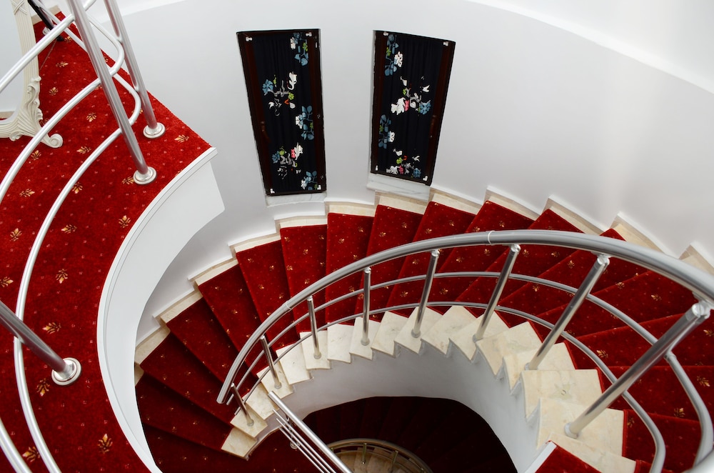 Ata Park Hotel — Hotel building in Fethiye, Mugla