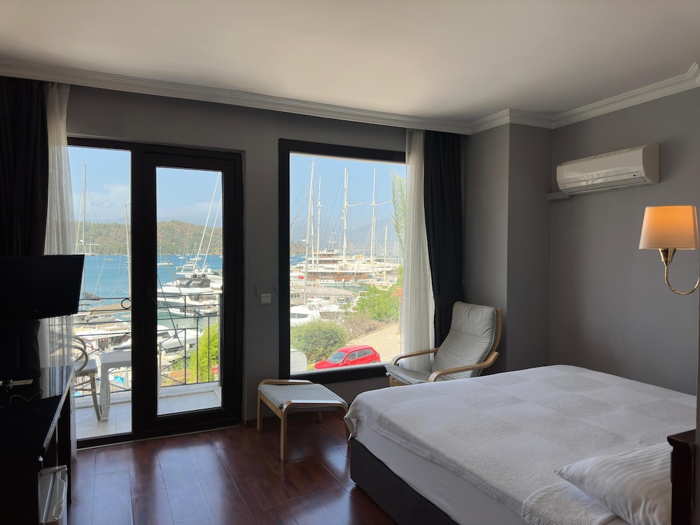 Ata Park Hotel — Hotel rooms in Fethiye, Mugla