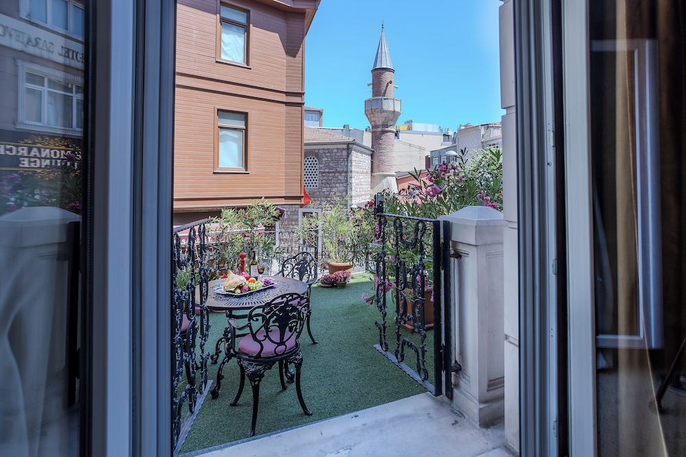 Balin Hotel - Special Class — Attractions in the area in Istanbul, Istanbul