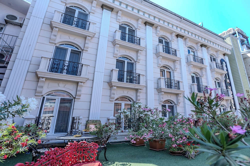 Balin Hotel - Special Class — Hotel building in Istanbul, Istanbul