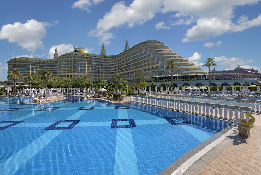 Delphin Imperial — Pool in Lara