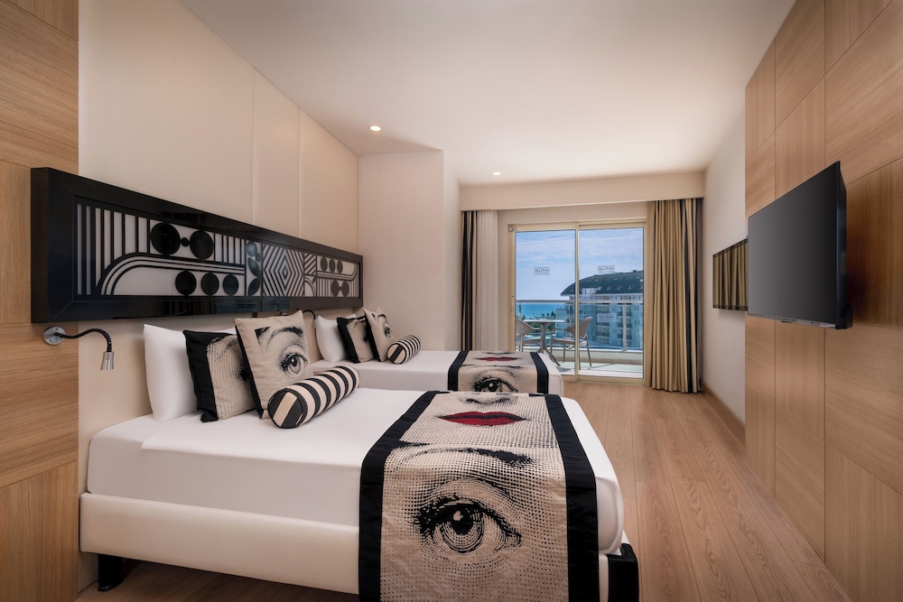 Delphin Imperial — Rooms in Lara