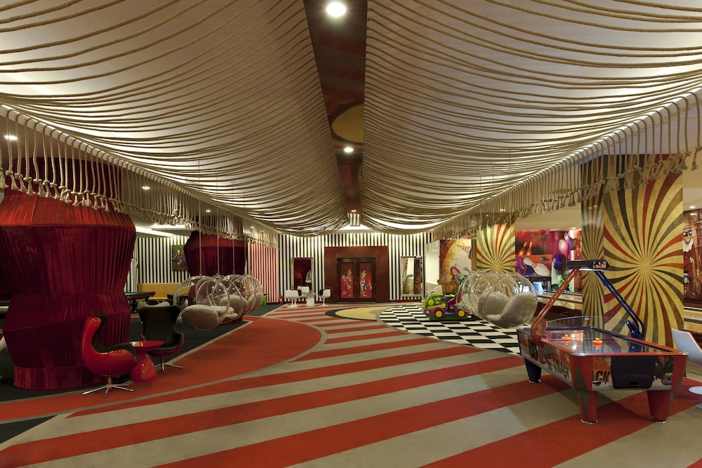Delphin Imperial — On-site activities in Lara