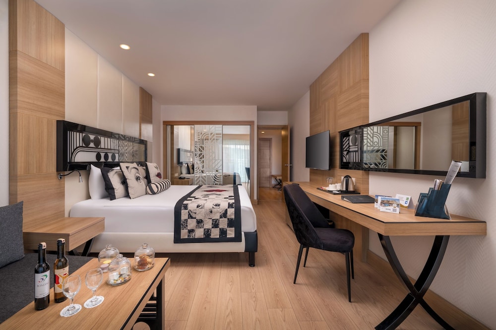 Delphin Imperial — Rooms in Lara