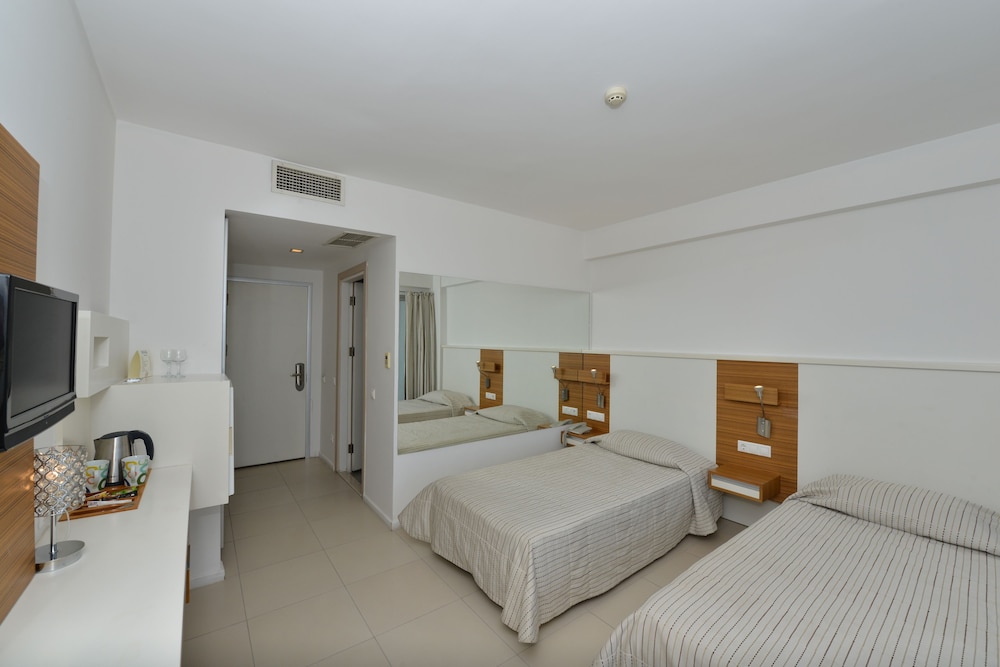 Delta Hotel — Hotel rooms in Fethiye, Mugla