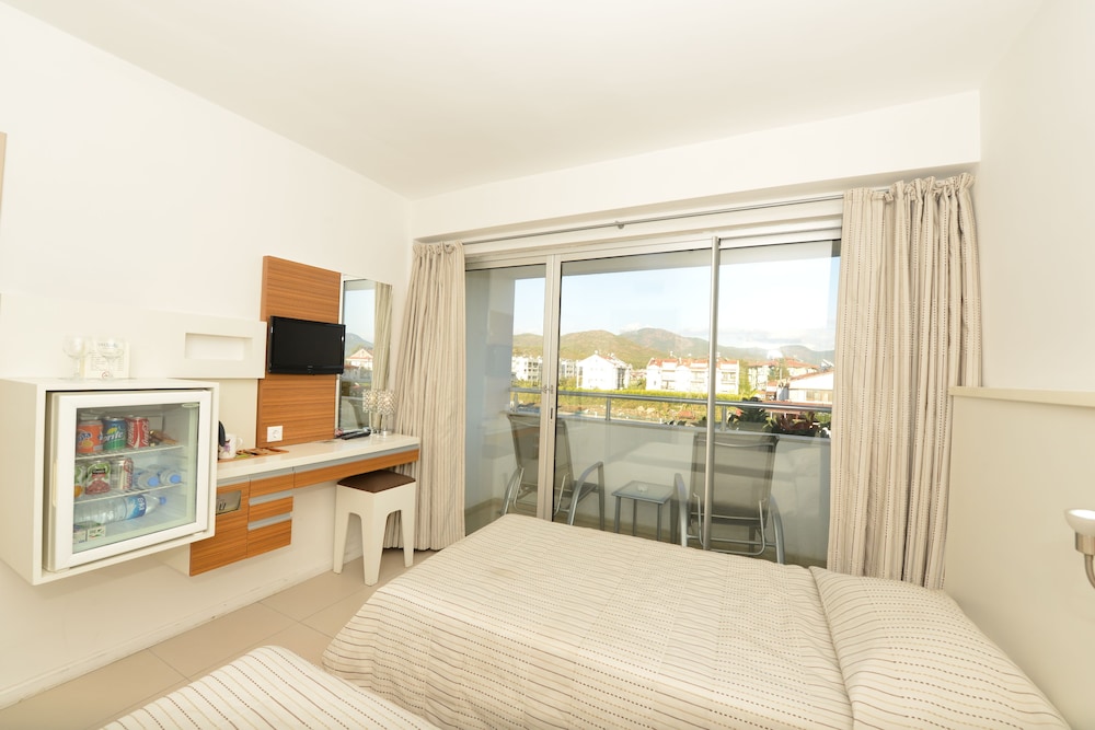 Delta Hotel — Hotel rooms in Fethiye, Mugla