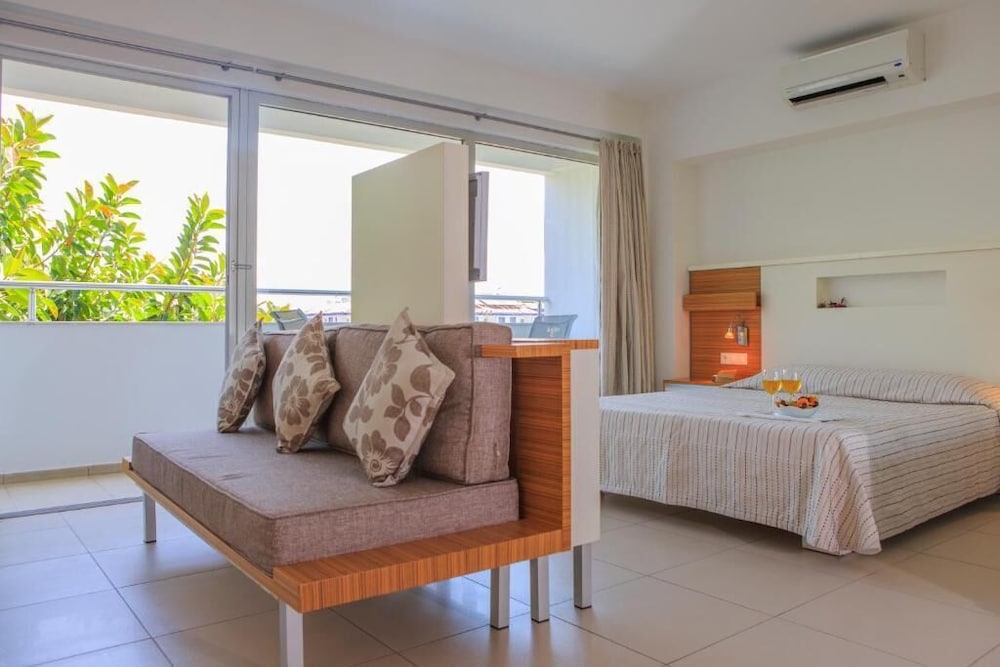 Delta Hotel — Hotel rooms in Fethiye, Mugla