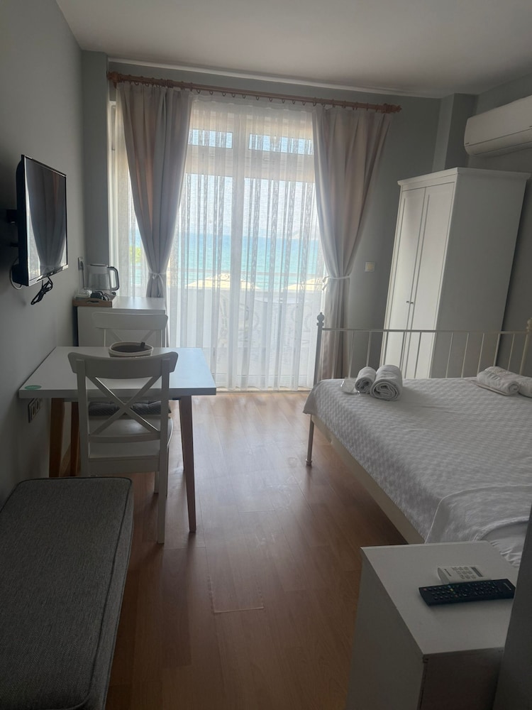 Delta Hotel — Hotel rooms in Fethiye, Mugla