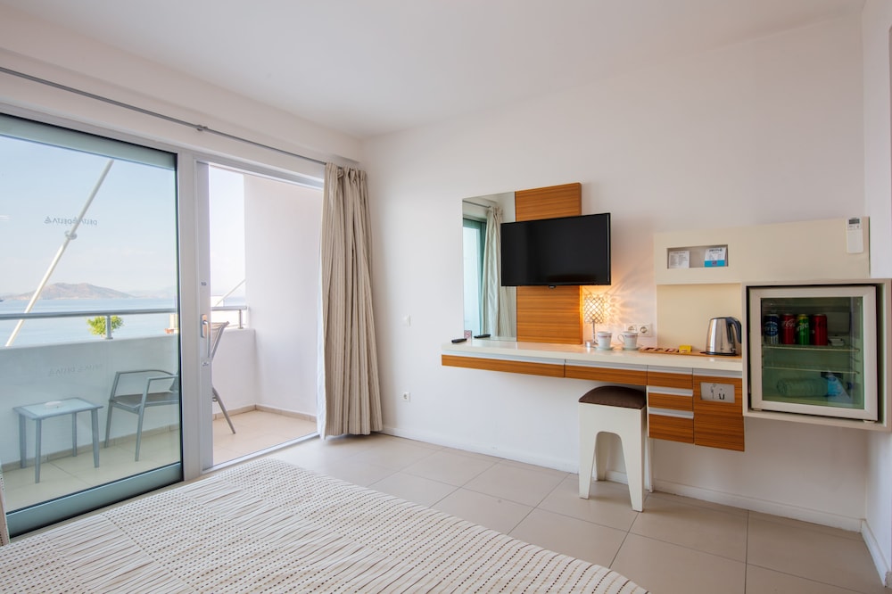 Delta Hotel — Hotel rooms in Fethiye, Mugla
