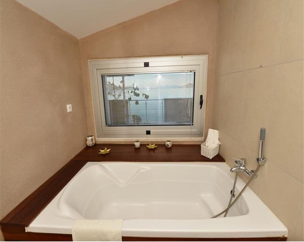Delta Hotel — Hotel rooms in Fethiye, Mugla