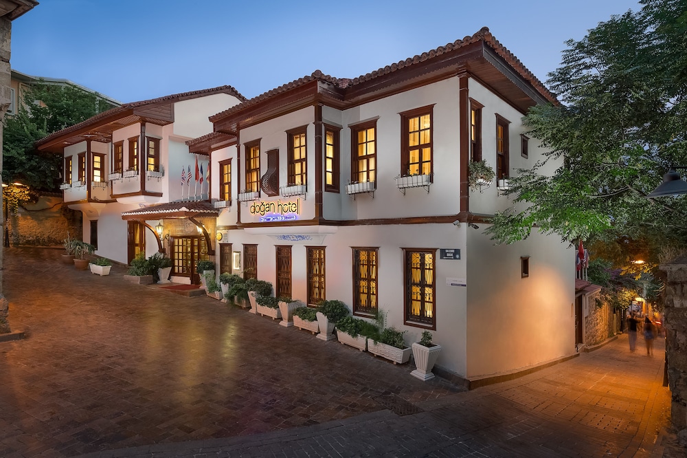 Dogan Hotel by Prana Hotels & Resorts - Special Class — Hotel building in Antalya