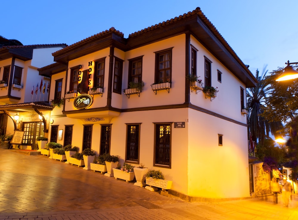 Dogan Hotel by Prana Hotels & Resorts - Special Class — Hotel building in Antalya