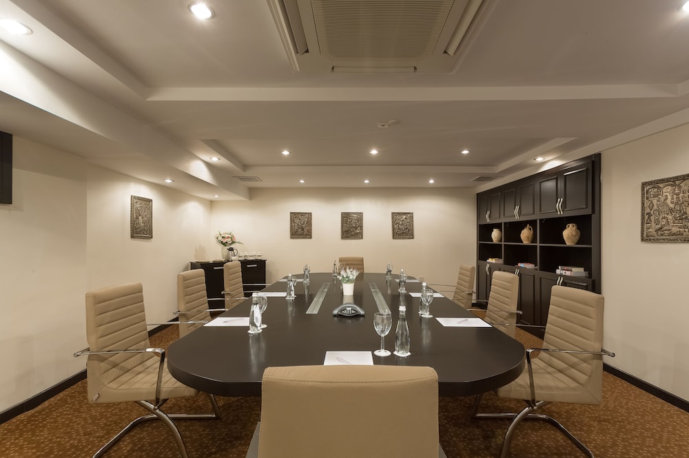 Dogan Hotel by Prana Hotels & Resorts - Special Class — Hotel building in Antalya