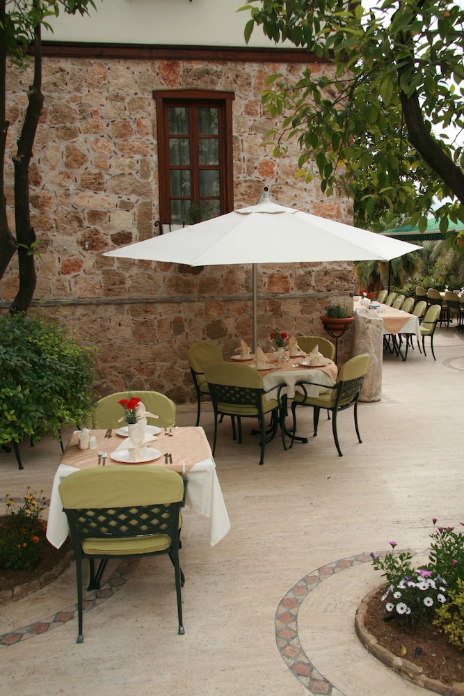 Dogan Hotel by Prana Hotels & Resorts - Special Class — Restaurant & bars in Antalya
