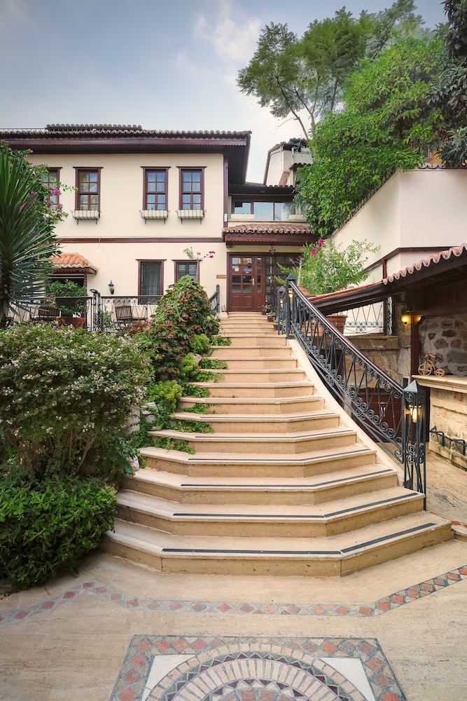 Dogan Hotel by Prana Hotels & Resorts - Special Class — Hotel building in Antalya