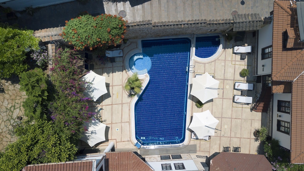 Dogan Hotel by Prana Hotels & Resorts - Special Class — Swimming pool in Antalya