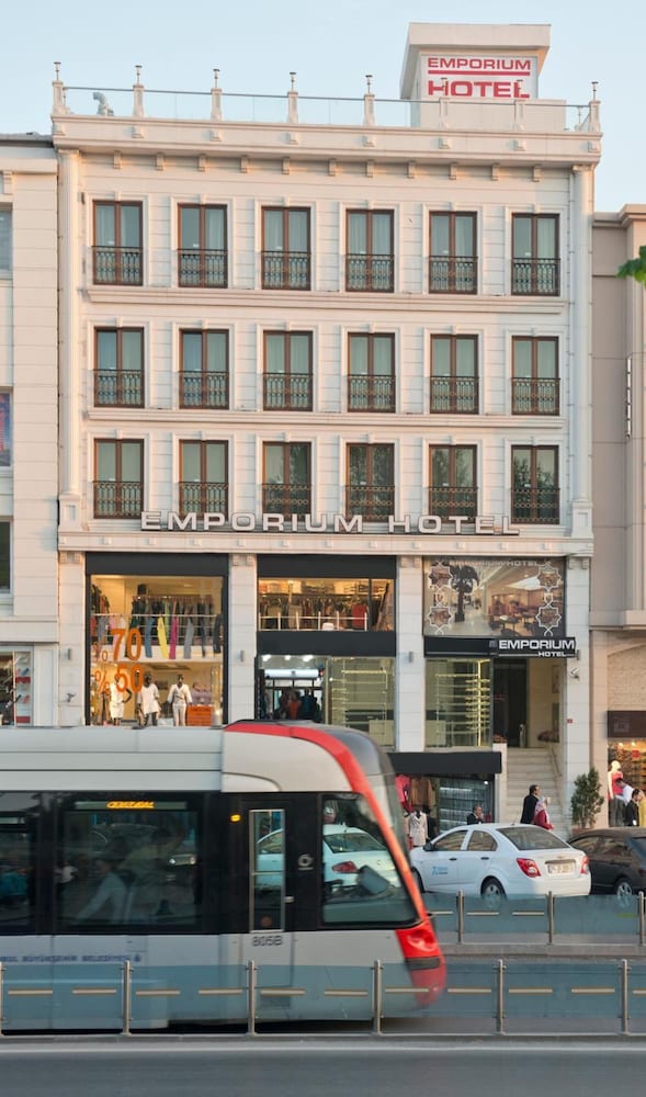 Emporium Hotel