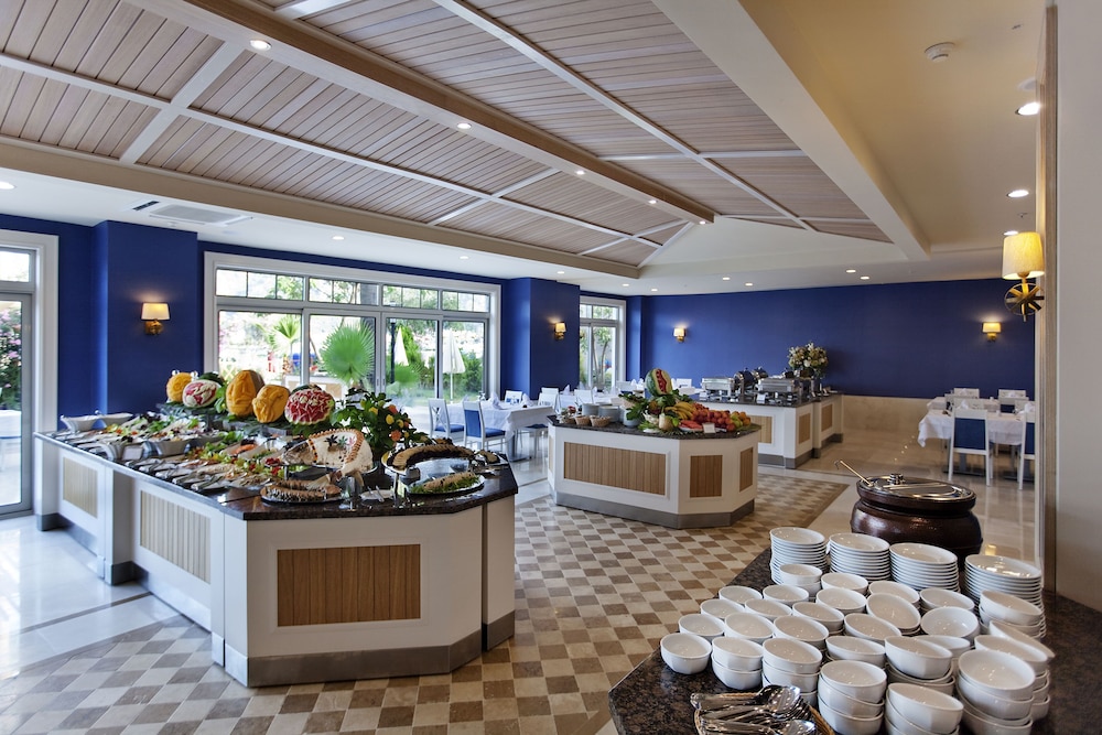 Quadas Hotel - Adults Only - All inclusive — Restaurant & bars in İçmeler, Mugla
