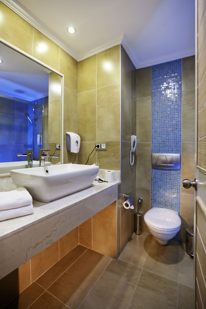 Quadas Hotel - Adults Only - All inclusive — Hotel rooms in İçmeler, Mugla