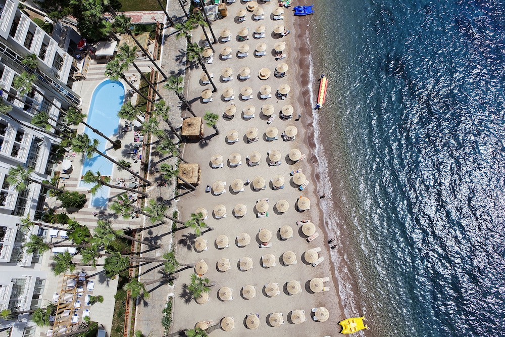 Quadas Hotel - Adults Only - All inclusive — Beach in İçmeler, Mugla