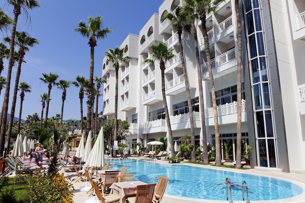 Quadas Hotel - Adults Only - All inclusive — Swimming pool in İçmeler, Mugla