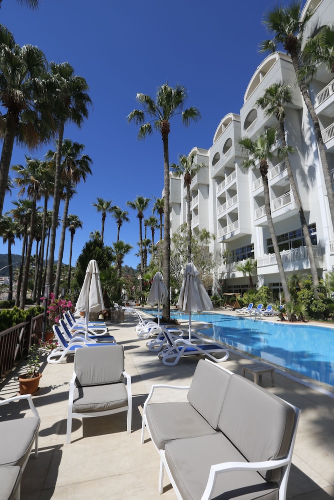Quadas Hotel - Adults Only - All inclusive — Swimming pool in İçmeler, Mugla