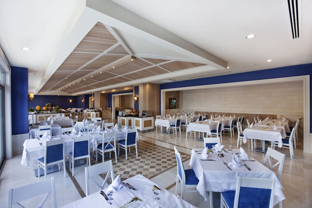 Quadas Hotel - Adults Only - All inclusive — Restaurant & bars in İçmeler, Mugla