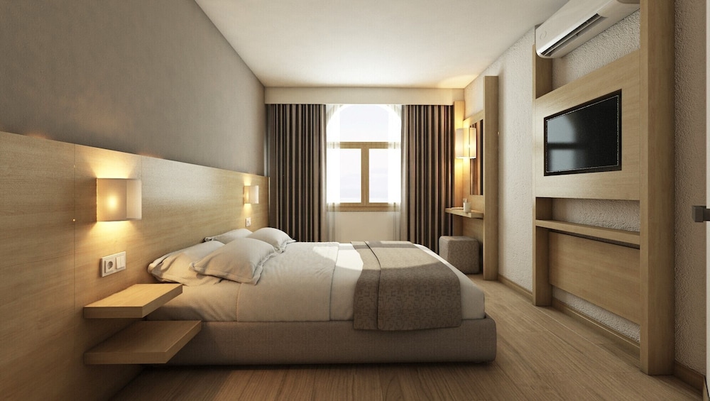 Fortuna Beach Hotel - All Inclusive — Hotel rooms in İçmeler, Mugla