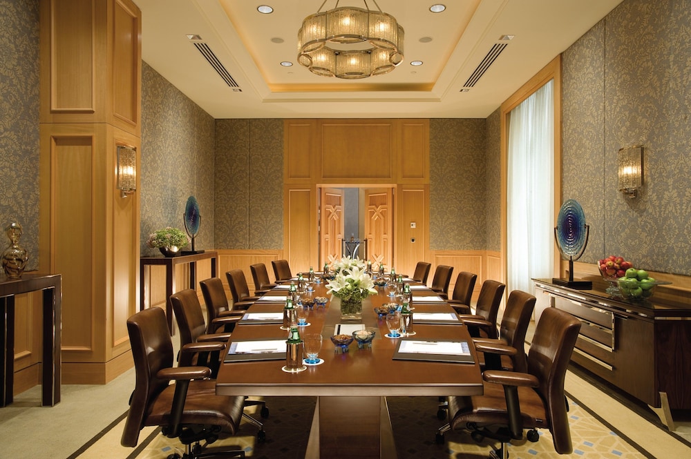 Four Seasons Hotel Istanbul at the Bosphorus — Hotel building in Istanbul, Istanbul