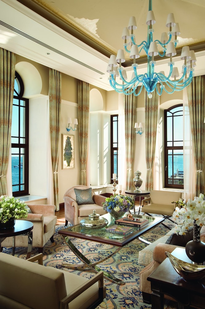Four Seasons Hotel Istanbul at the Bosphorus — Hotel rooms in Istanbul, Istanbul