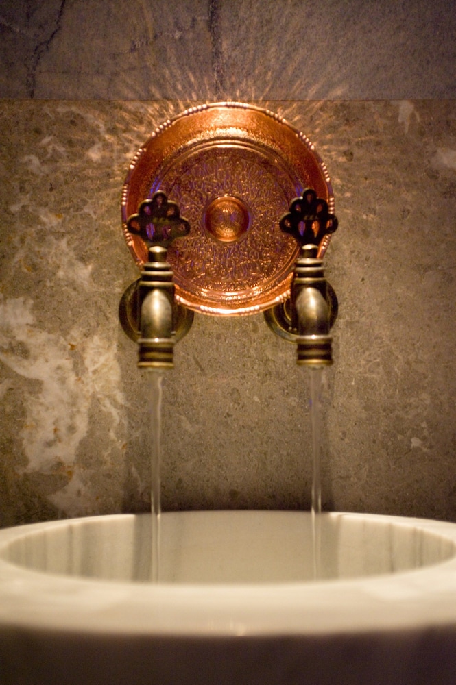 Four Seasons Hotel Istanbul at the Bosphorus — Spa in Istanbul, Istanbul